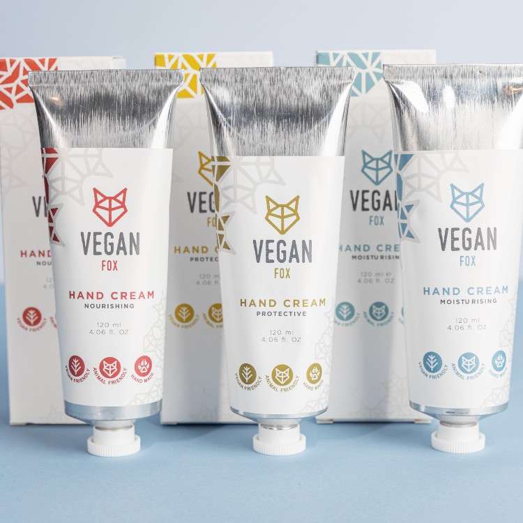 Vegan-Fox-44.jpg Mitrinošs roku krēms ar avokado eļļu, 120 ml