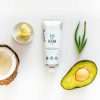 hand-cream-moisturising-ingredients-vegan.jpg Mitrinošs roku krēms ar avokado eļļu, 120 ml
