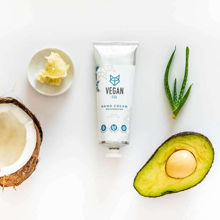 hand-cream-moisturising-ingredients-vegan.jpg Mitrinošs roku krēms ar avokado eļļu, 120 ml