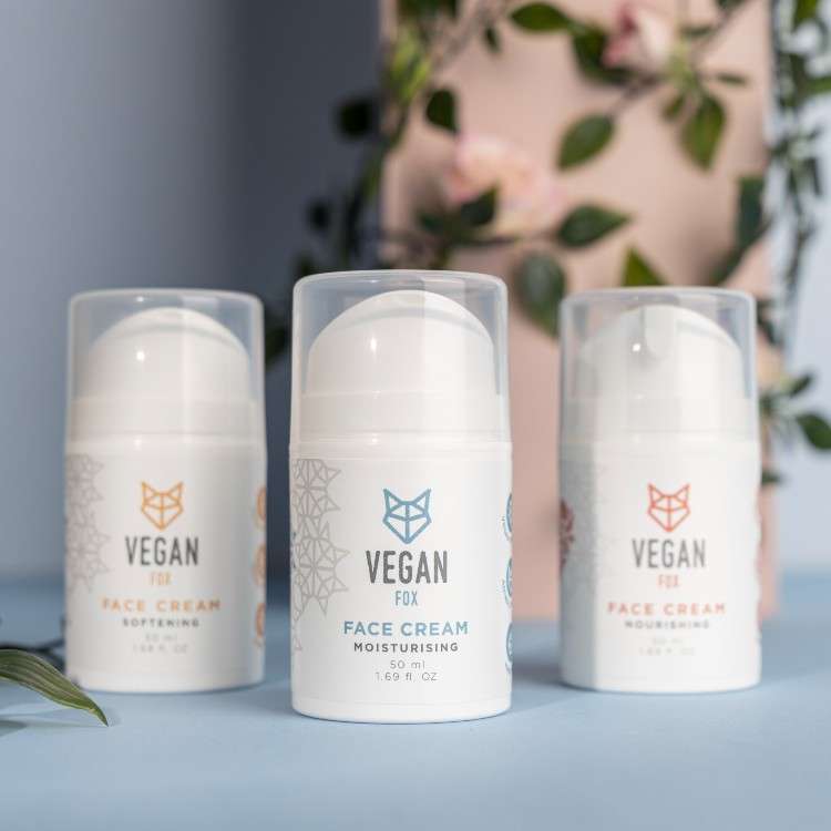 vegan-fox-produkti-1.jpg Mitrinošs sejas krēms, 50 ml